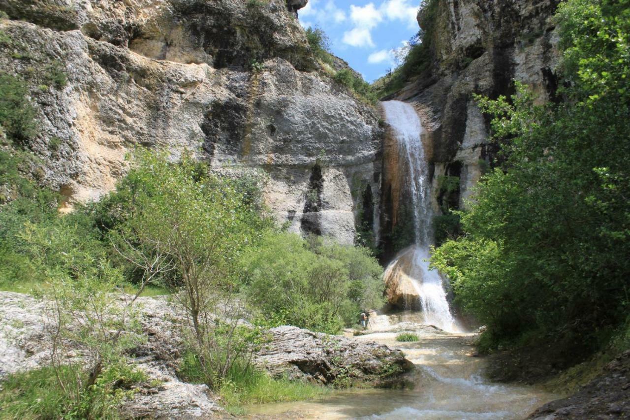 Mas Des Falaises Saint Alban Auriolles Bagian luar foto
