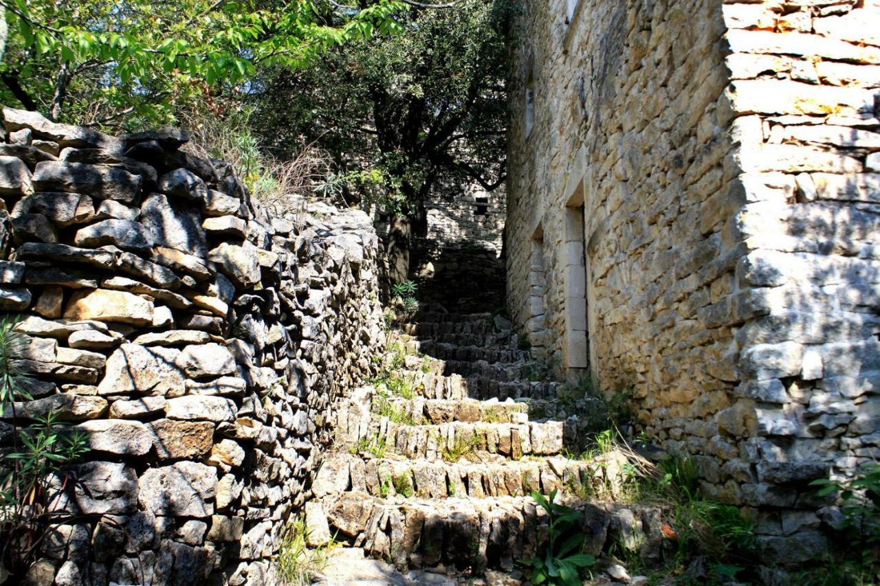 Mas Des Falaises Saint Alban Auriolles Bagian luar foto